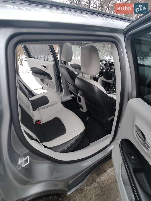 Внедорожник / Кроссовер Jeep Compass 2017 в Киеве фото 37 Внедорожник / Кроссовер Jeep Compass 2017 в Киеве