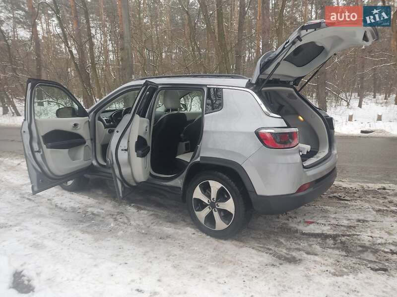 Внедорожник / Кроссовер Jeep Compass 2017 в Киеве фото 12 Внедорожник / Кроссовер Jeep Compass 2017 в Киеве