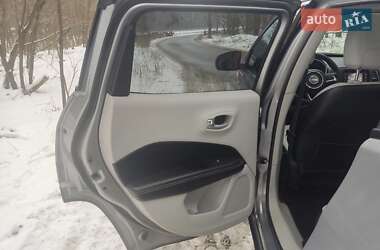 Внедорожник / Кроссовер Jeep Compass 2017 в Киеве фото 47 Внедорожник / Кроссовер Jeep Compass 2017 в Киеве
