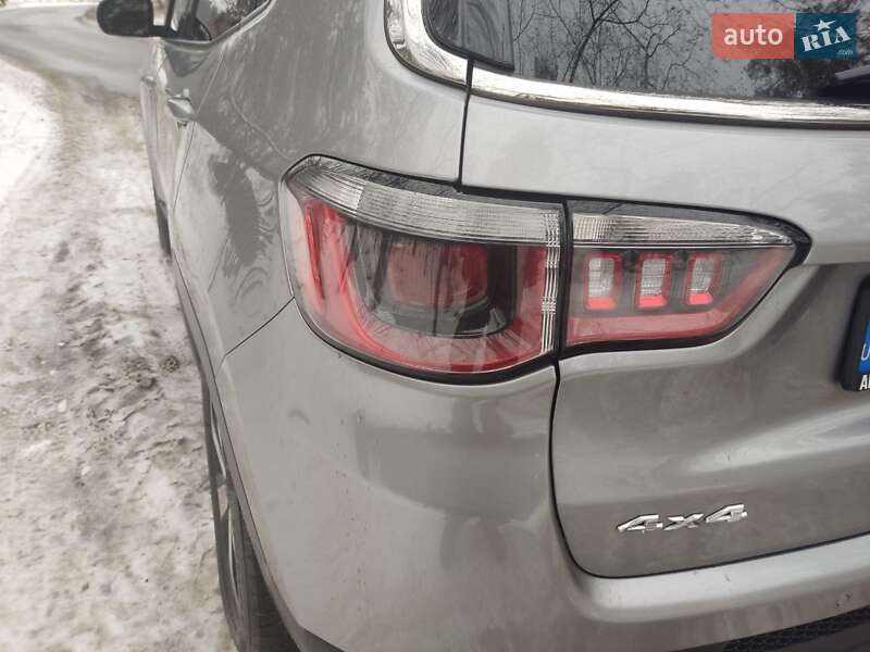 Внедорожник / Кроссовер Jeep Compass 2017 в Киеве фото 5 Внедорожник / Кроссовер Jeep Compass 2017 в Киеве