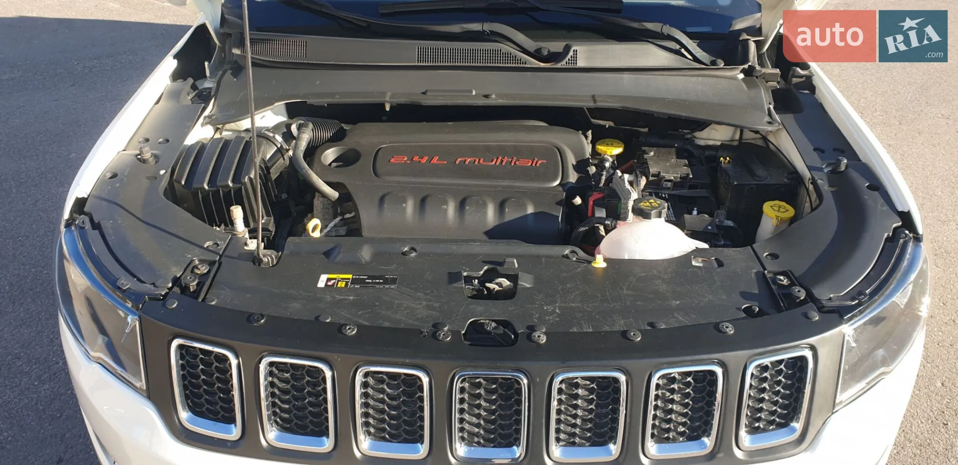 2017 Jeep Compass - мініатюра 2