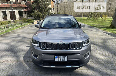 Внедорожник / Кроссовер Jeep Compass 2017 в 