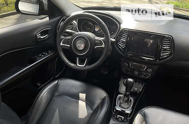 Внедорожник / Кроссовер Jeep Compass 2017 в 