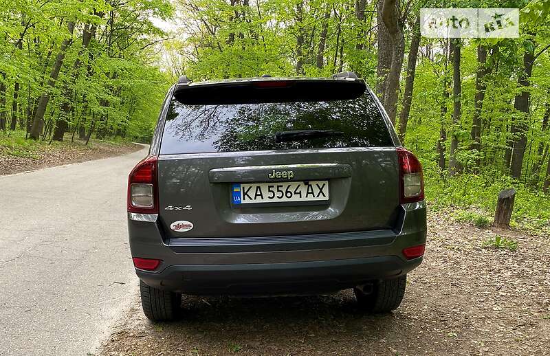 Внедорожник / Кроссовер Jeep Compass 2016 в Киеве