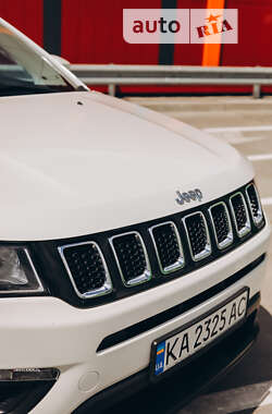 Позашляховик / Кросовер Jeep Compass 2017 в Києві фото 10 Позашляховик / Кросовер Jeep Compass 2017 в Києві
