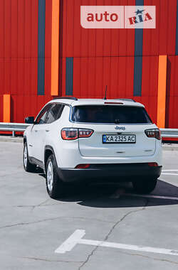 Позашляховик / Кросовер Jeep Compass 2017 в Києві фото 12 Позашляховик / Кросовер Jeep Compass 2017 в Києві