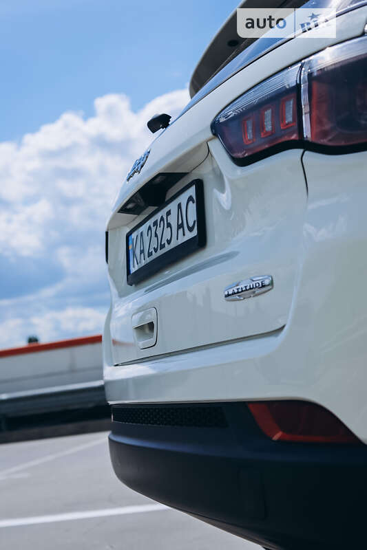 Позашляховик / Кросовер Jeep Compass 2017 в Києві фото 16 Позашляховик / Кросовер Jeep Compass 2017 в Києві
