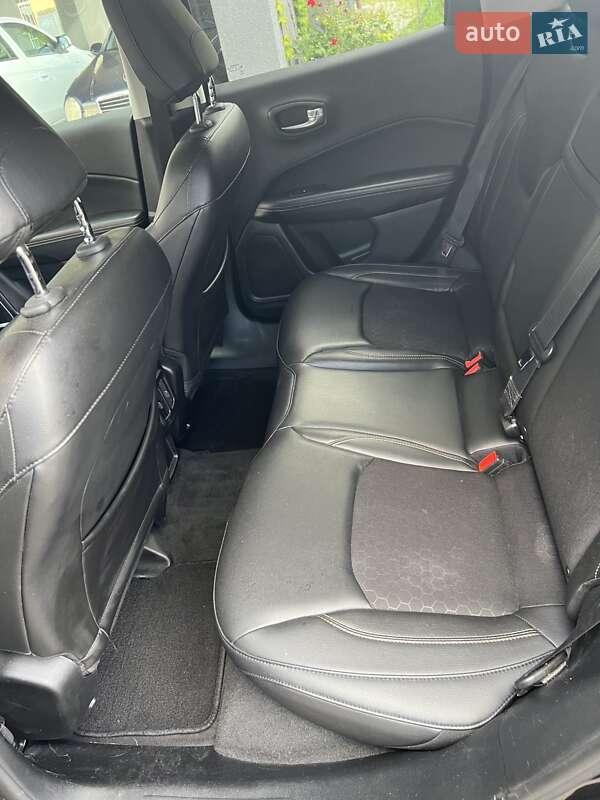 Позашляховик / Кросовер Jeep Compass 2017 в Львові фото 22 Позашляховик / Кросовер Jeep Compass 2017 в Львові