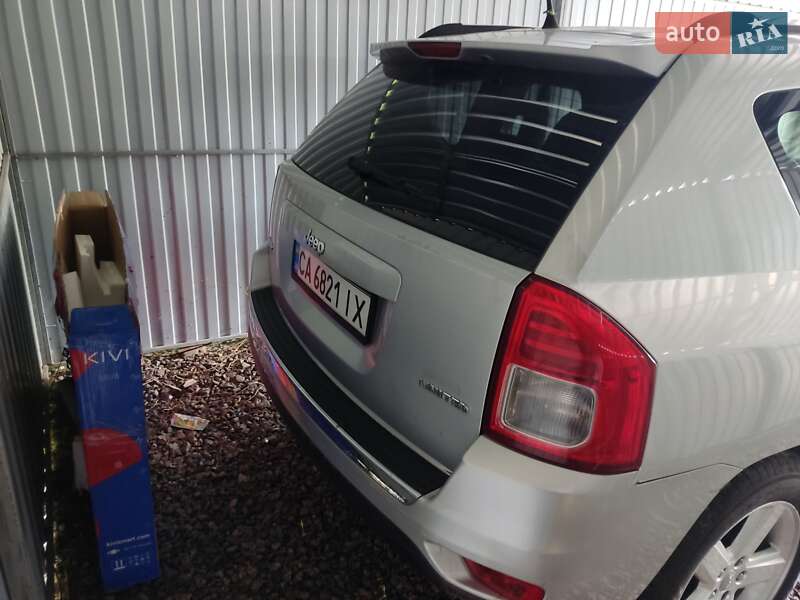 Позашляховик / Кросовер Jeep Compass 2011 в Смілі фото 18 Позашляховик / Кросовер Jeep Compass 2011 в Смілі