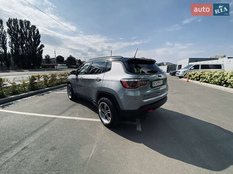 Внедорожник / Кроссовер Jeep Compass 2018 в Киеве