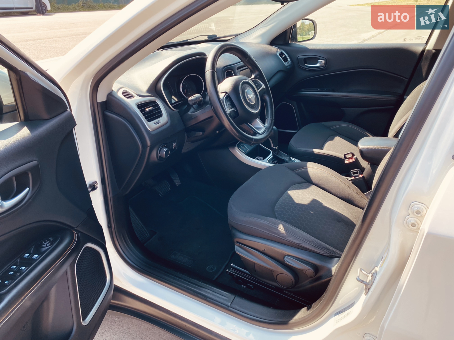 2017 Jeep Compass - мініатюра 17