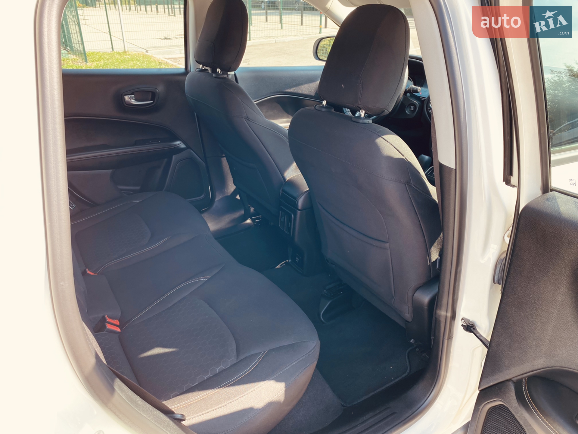2017 Jeep Compass - мініатюра 21