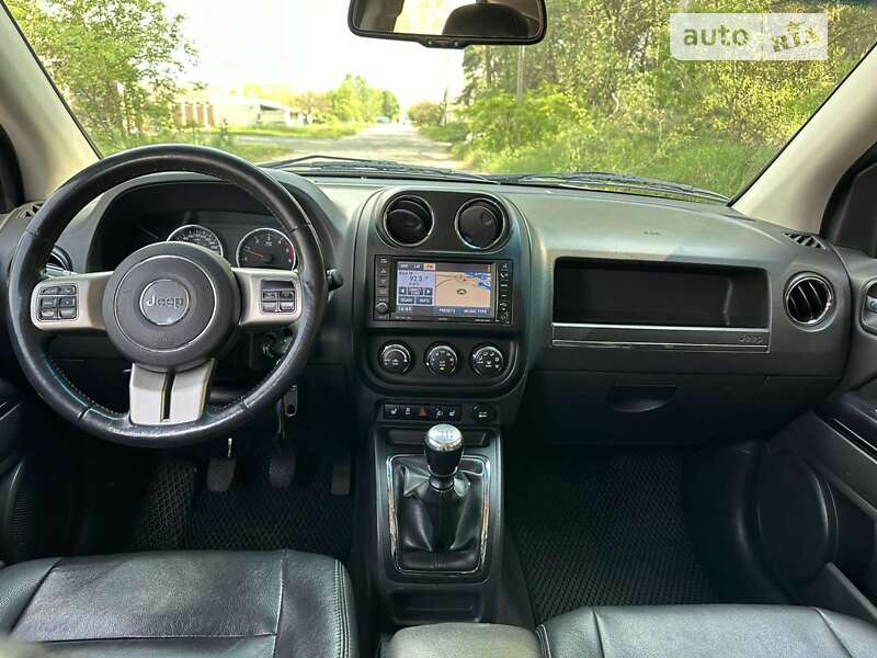 Внедорожник / Кроссовер Jeep Compass 2011 в Козельщине