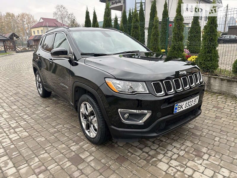 Позашляховик / Кросовер Jeep Compass 2017 в Рівному