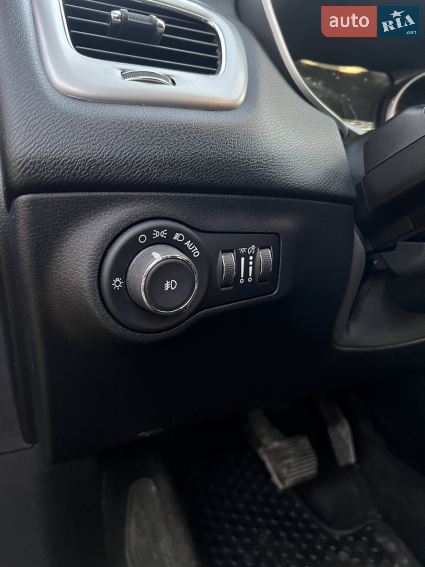 2018 Jeep Compass - мініатюра 35