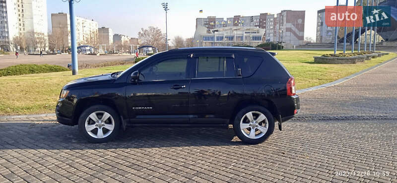 Позашляховик / Кросовер Jeep Compass 2013 в Южному