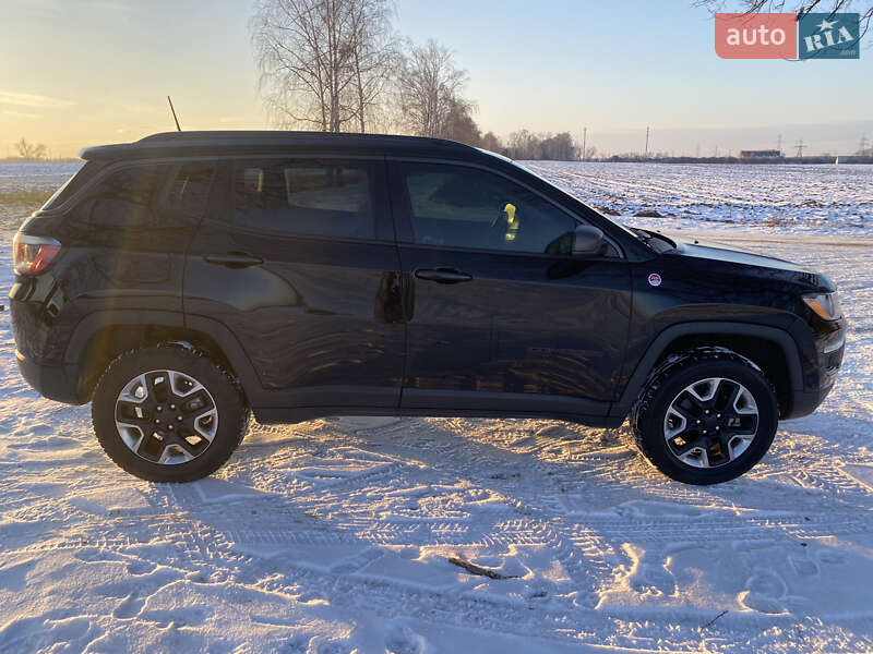 Внедорожник / Кроссовер Jeep Compass 2018 в Киеве