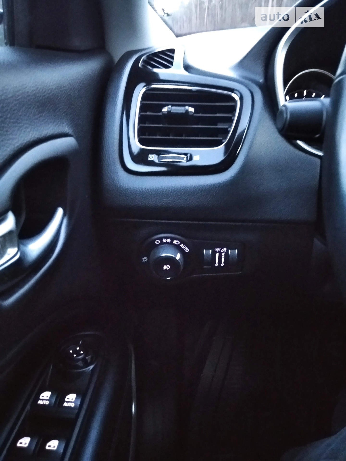 2019 Jeep Compass - мініатюра 9