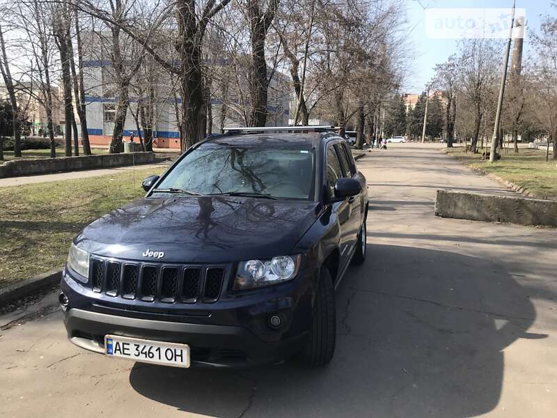 Внедорожник / Кроссовер Jeep Compass 2016 в Кривом Роге