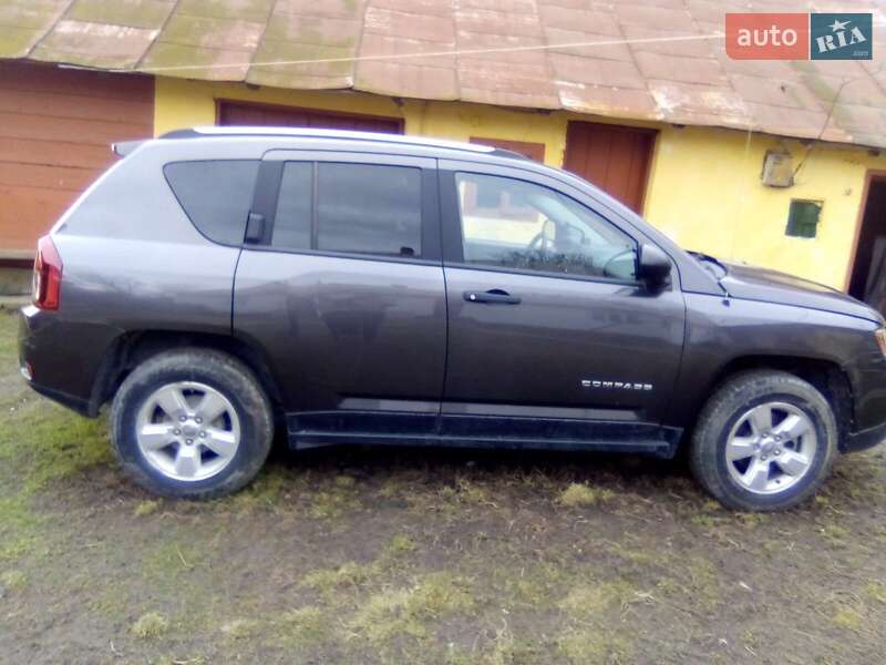 Внедорожник / Кроссовер Jeep Compass 2015 в Тлумаче фото 5 Внедорожник / Кроссовер Jeep Compass 2015 в Тлумаче