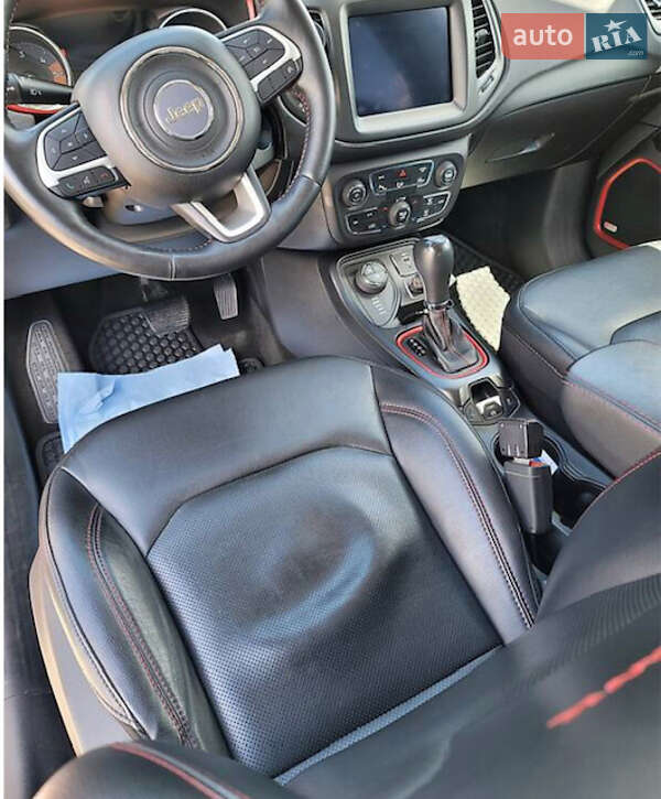 Внедорожник / Кроссовер Jeep Compass 2019 в Запорожье