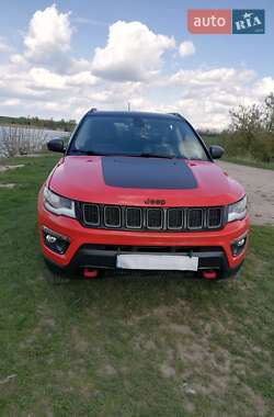Внедорожник / Кроссовер Jeep Compass 2018 в 
