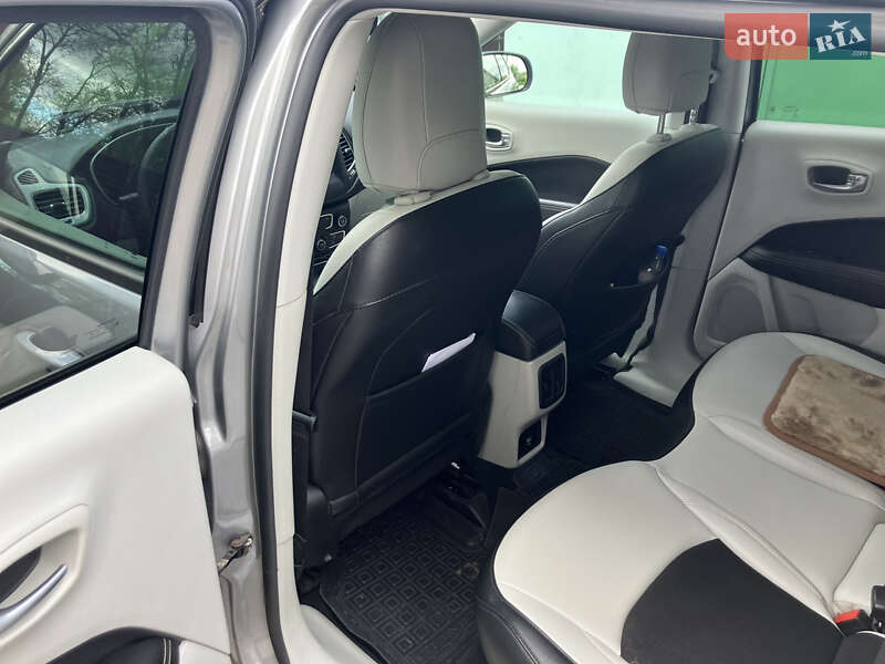 Позашляховик / Кросовер Jeep Compass 2020 в Дніпрі