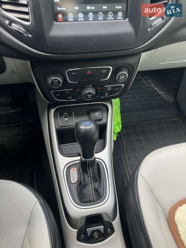 Позашляховик / Кросовер Jeep Compass 2020 в Дніпрі