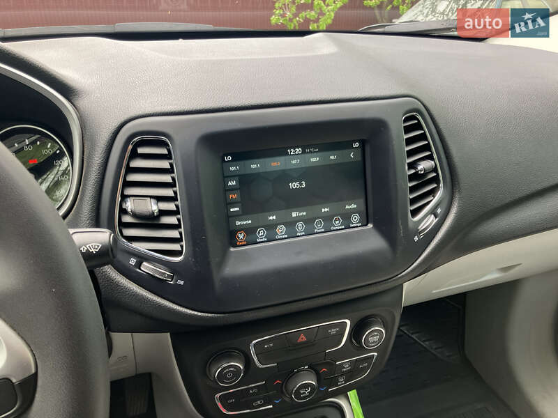 Позашляховик / Кросовер Jeep Compass 2020 в Дніпрі
