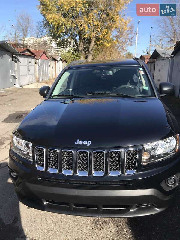Внедорожник / Кроссовер Jeep Compass 2016 в Черкассах