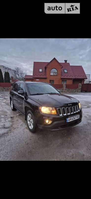 Внедорожник / Кроссовер Jeep Compass 2016 в Звягеле