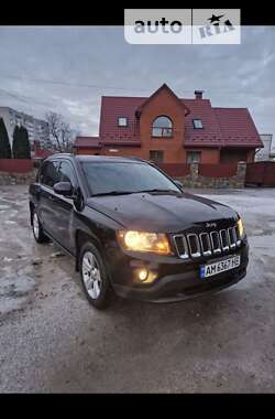 Внедорожник / Кроссовер Jeep Compass 2016 в Звягеле