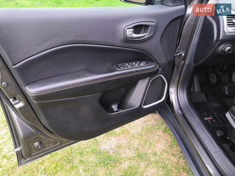 Внедорожник / Кроссовер Jeep Compass 2017 в Володарке фото 6 Внедорожник / Кроссовер Jeep Compass 2017 в Володарке