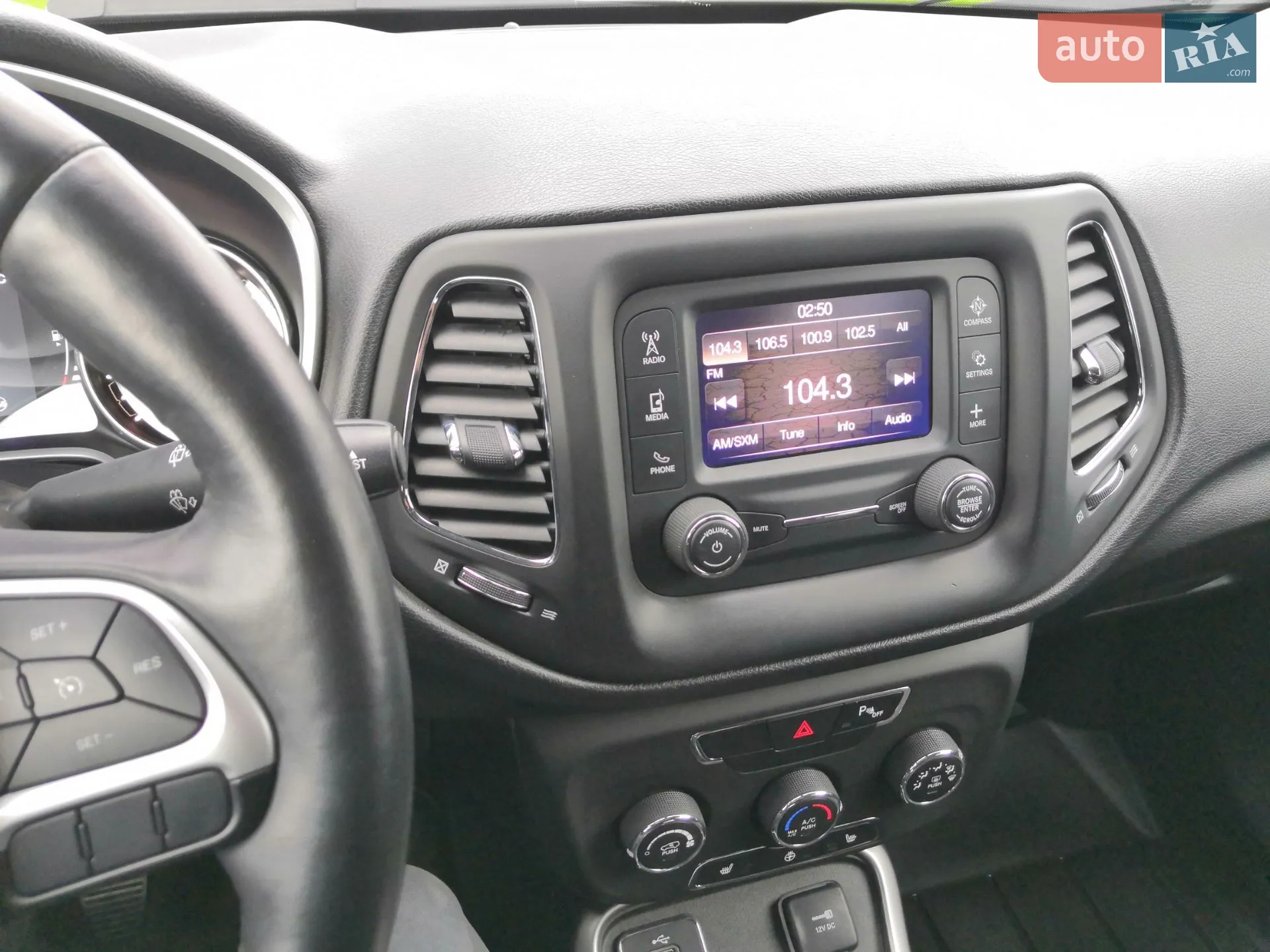 2017 Jeep Compass - мініатюра 24