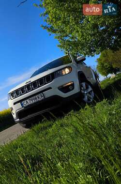 Внедорожник / Кроссовер Jeep Compass 2017 в 