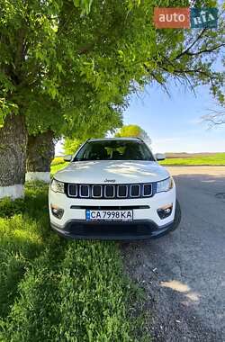 Внедорожник / Кроссовер Jeep Compass 2017 в 