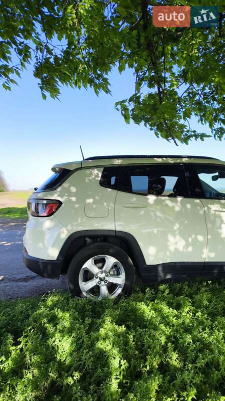 Позашляховик / Кросовер Jeep Compass 2017 в Черкасах