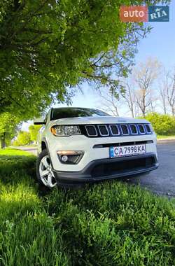 Внедорожник / Кроссовер Jeep Compass 2017 в 