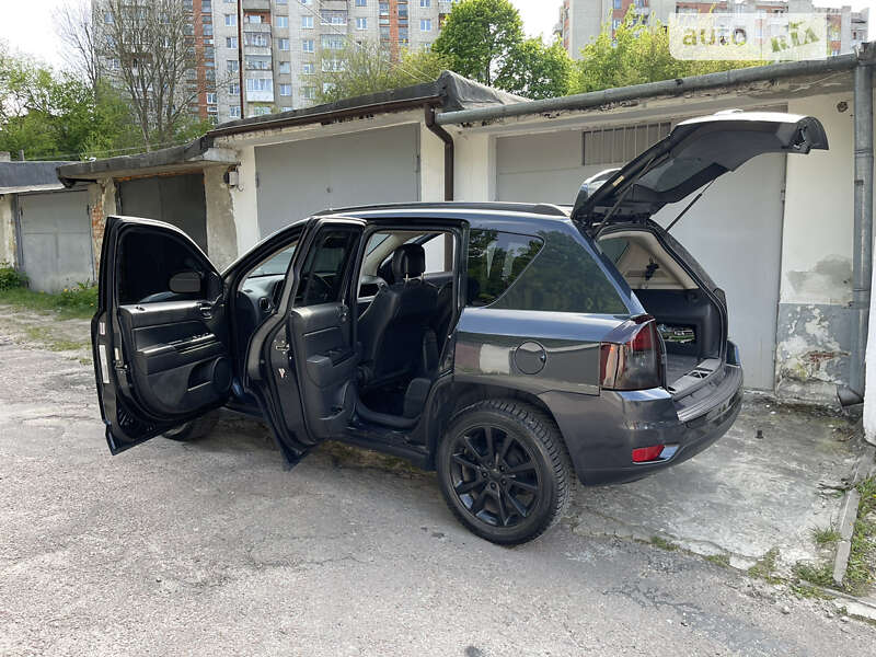 Внедорожник / Кроссовер Jeep Compass 2014 в Львове
