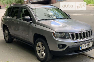 Внедорожник / Кроссовер Jeep Compass 2015 в Киеве