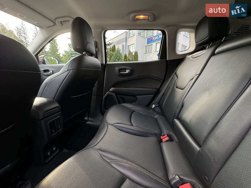 Внедорожник / Кроссовер Jeep Compass 2020 в Киеве
