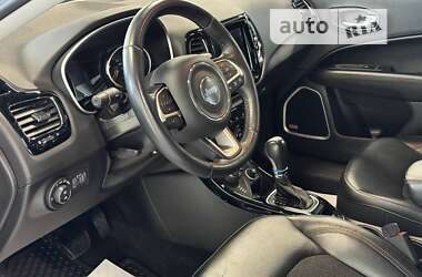 Внедорожник / Кроссовер Jeep Compass 2018 в 