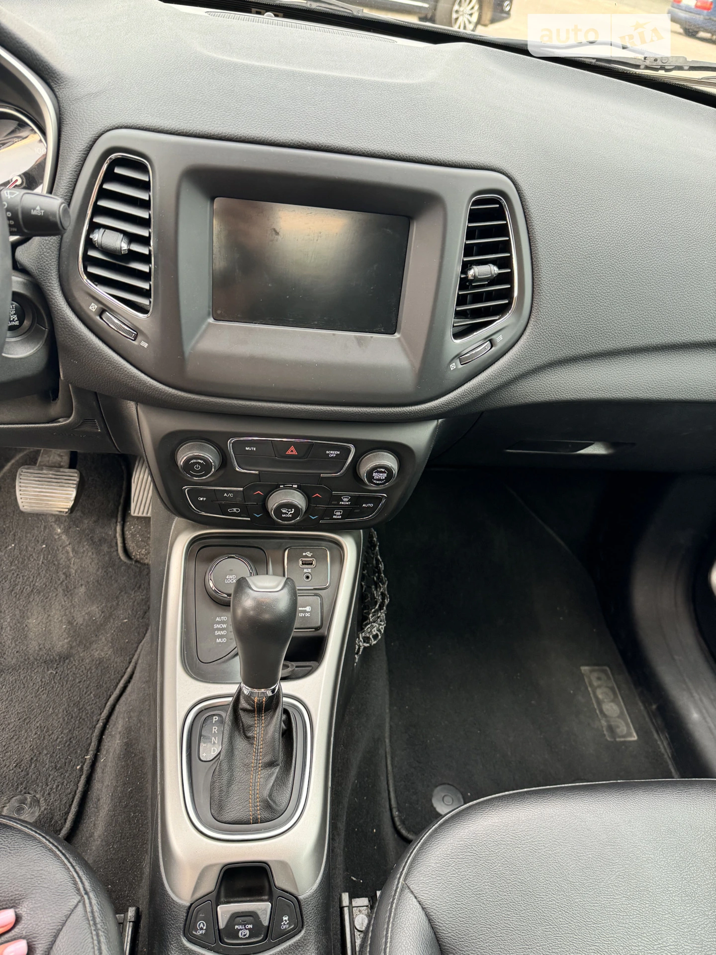 2017 Jeep Compass - мініатюра 13