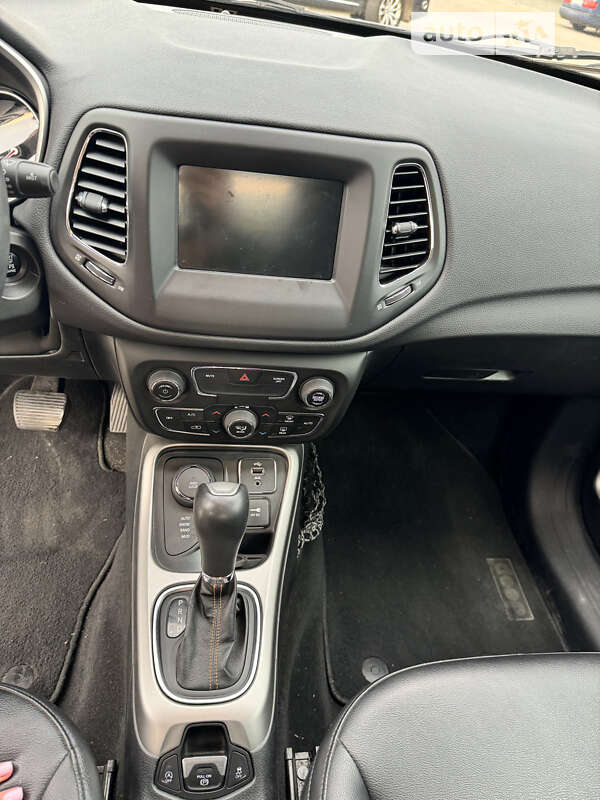 Внедорожник / Кроссовер Jeep Compass 2017 в Виннице