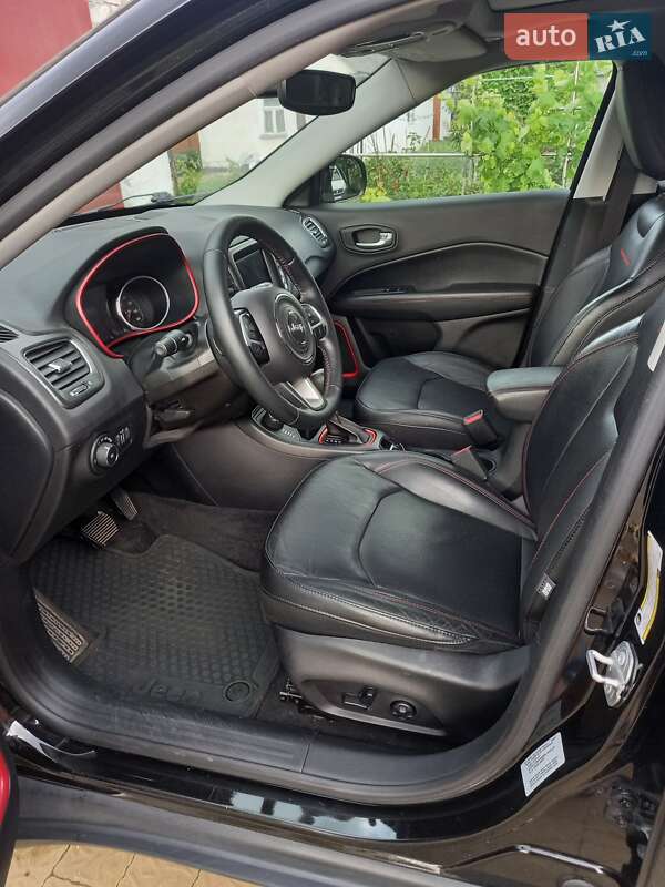 Внедорожник / Кроссовер Jeep Compass 2017 в Дубно