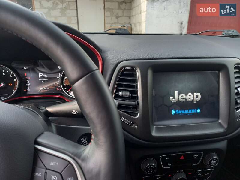Внедорожник / Кроссовер Jeep Compass 2017 в Дубно
