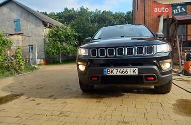 Внедорожник / Кроссовер Jeep Compass 2017 в Дубно