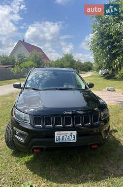 Внедорожник / Кроссовер Jeep Compass 2020 в 