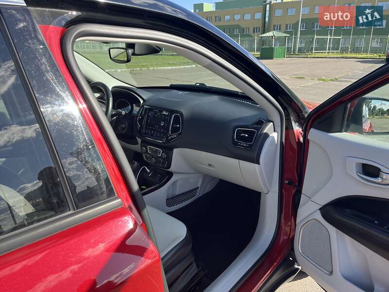 Позашляховик / Кросовер Jeep Compass 2018 в Києві