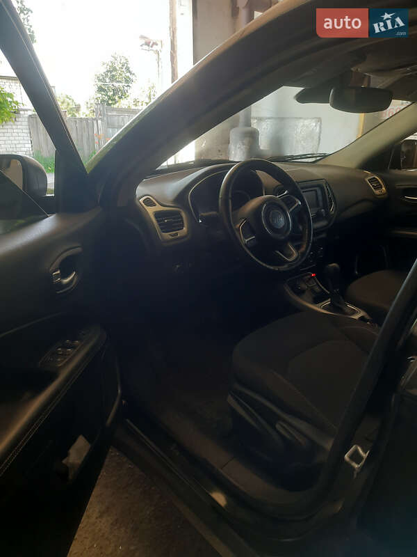 Позашляховик / Кросовер Jeep Compass 2018 в Глухові